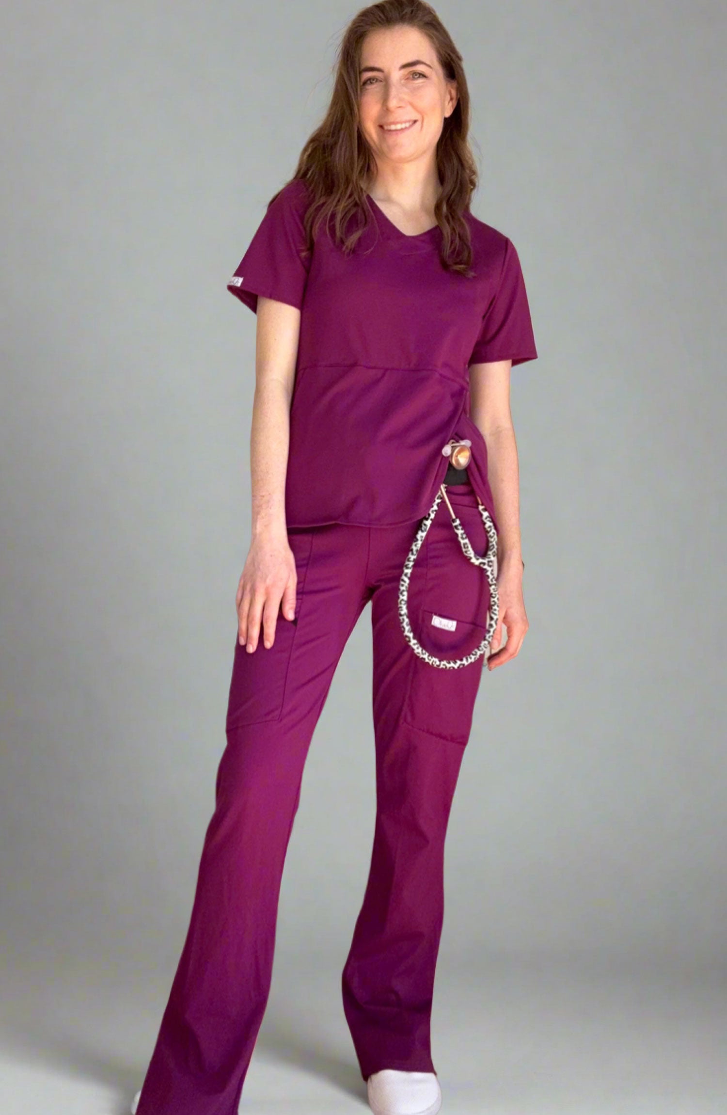 Women's Scrubs Pendulum Top Grape Purple OliveUs MDF Instruments