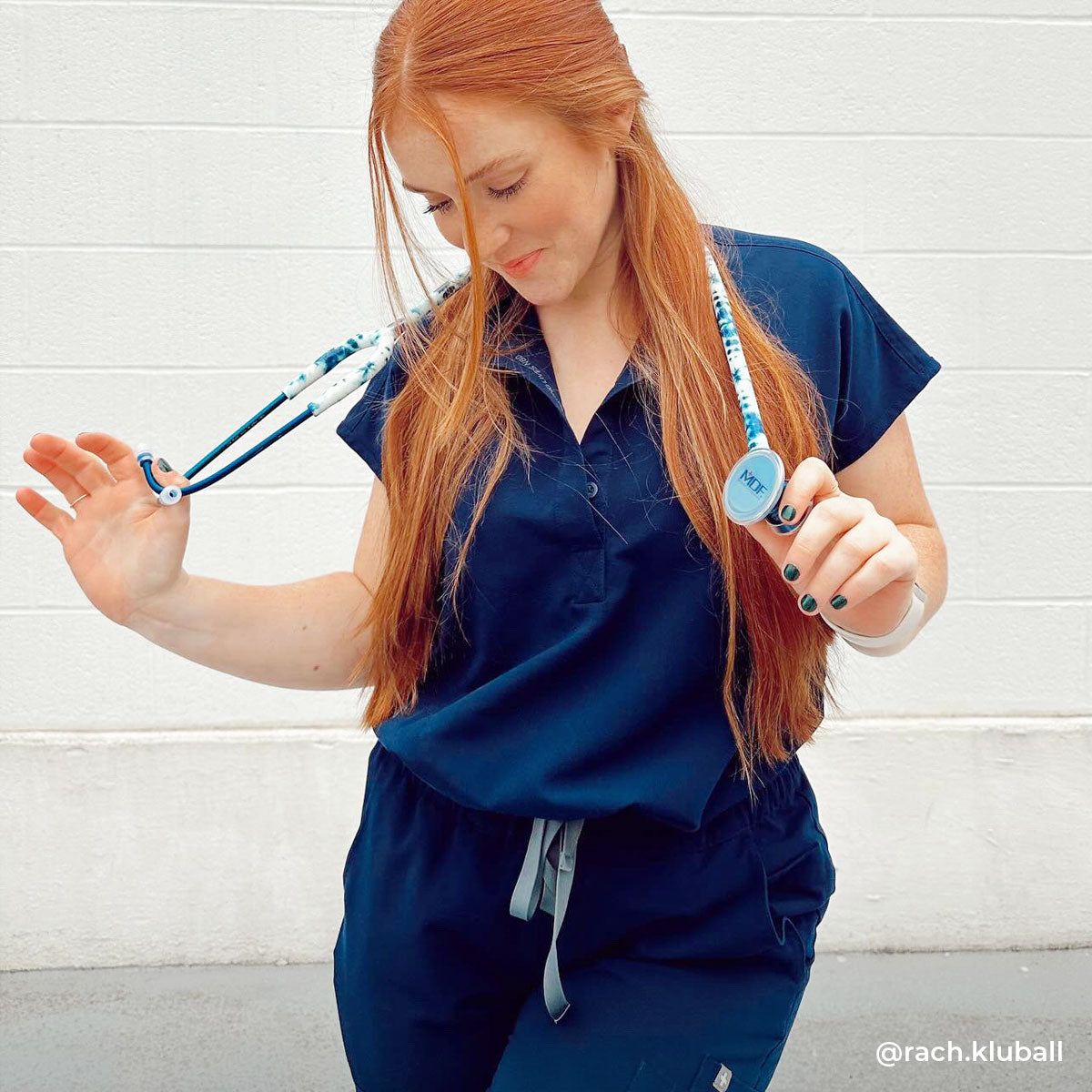 stethoscope-mdf-instruments-procardial-titanium-cardiology-mprint-blue-tie-dye-woodstock-capridium-3.jpg__PID:8eea63bb-bb23-44d0-822e-f9d379983576