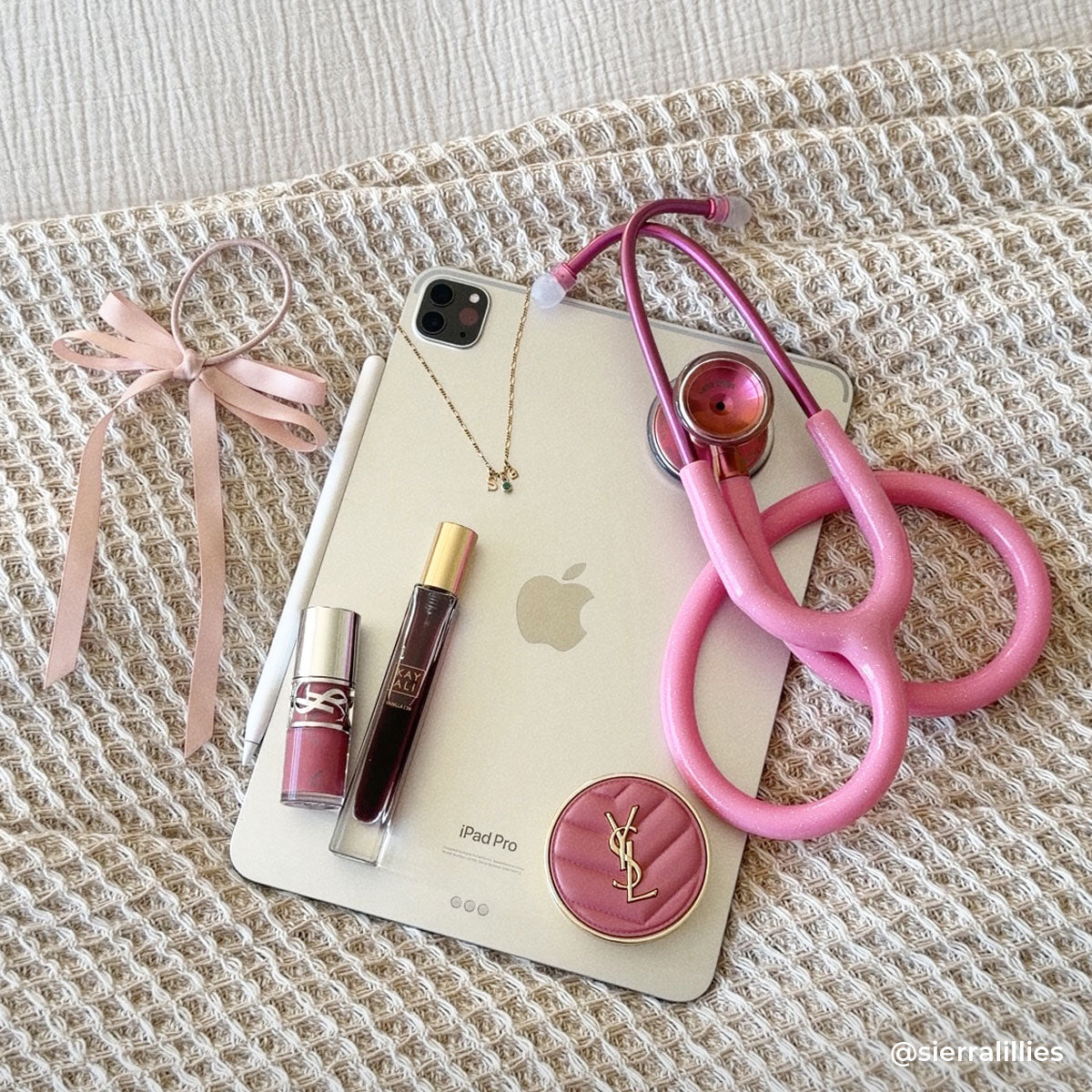 Stethoscope for Medical Professionals MDF Instruments ProCardial Titanium Cardiology Mprint Light Pink Glitter and Blossom