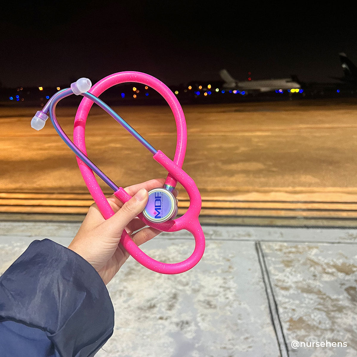 stethoscope-mdf-instruments-procardial-titanium-mprint-bright-pink-glitter-kaleidoscope (1).jpg__PID:a63f712a-6f04-4529-82c0-d477e59218b1